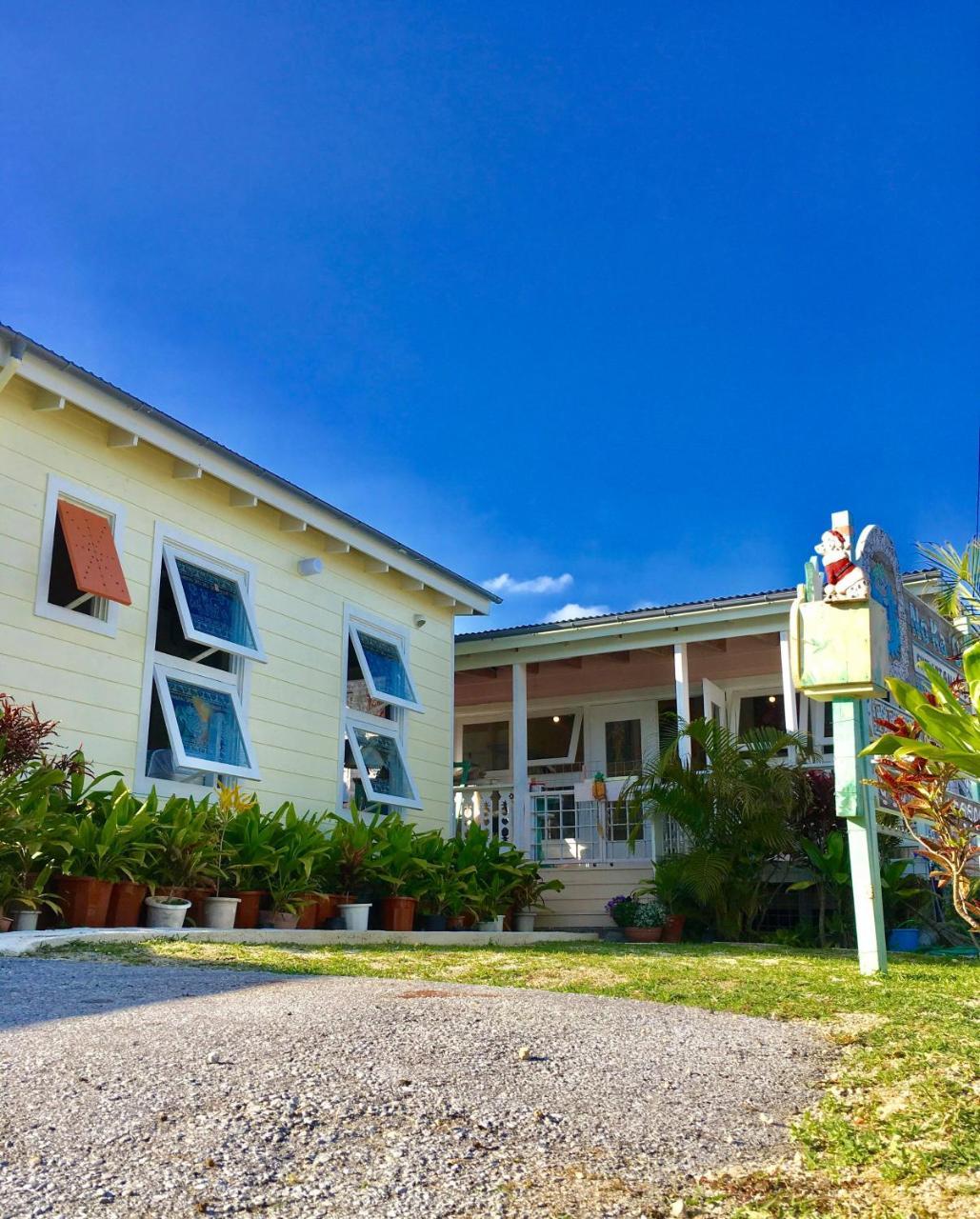 Guest House One One One 南城 外观 照片